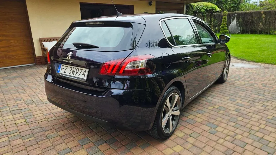 PEUGEOT 308 -