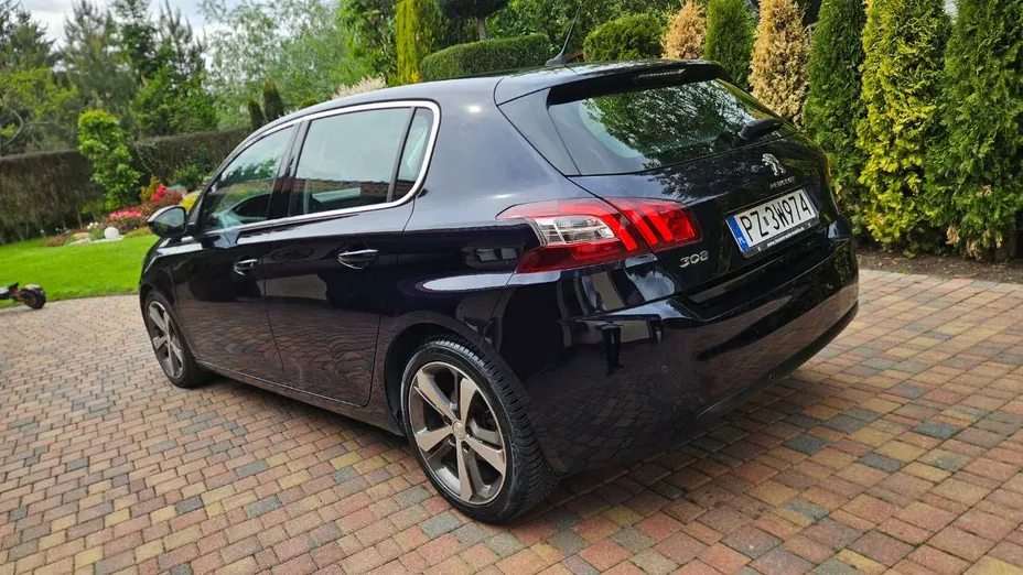 PEUGEOT 308 -