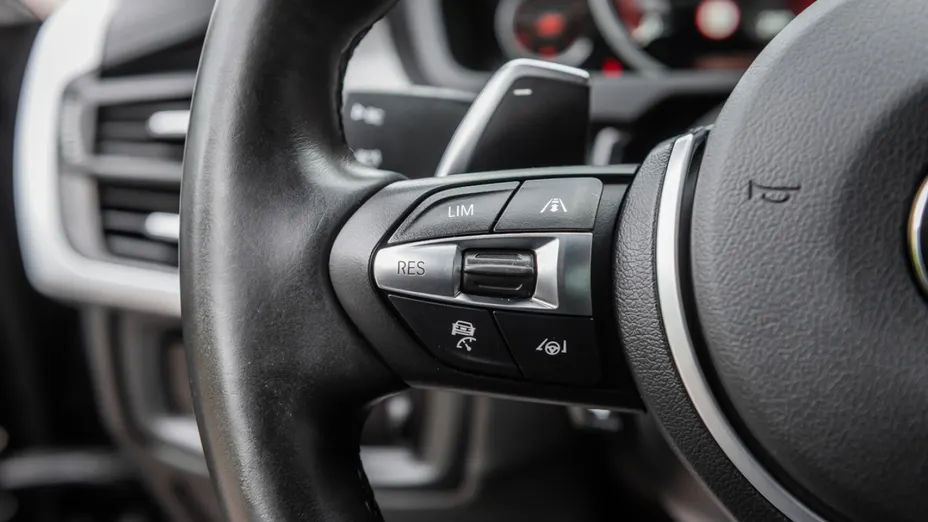 BMW X6 -