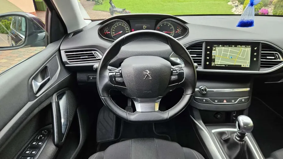 PEUGEOT 308 -