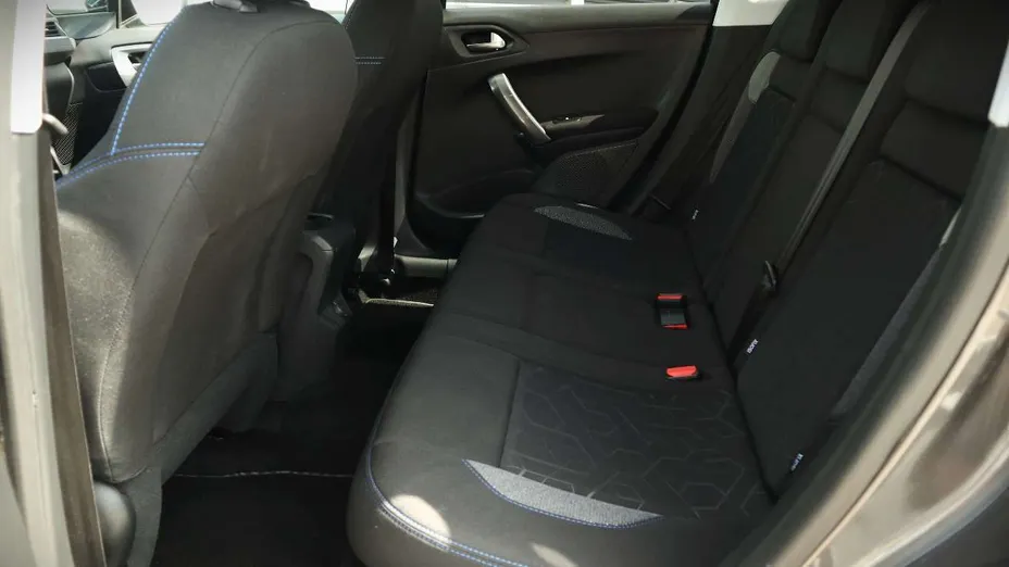 PEUGEOT 2008 -