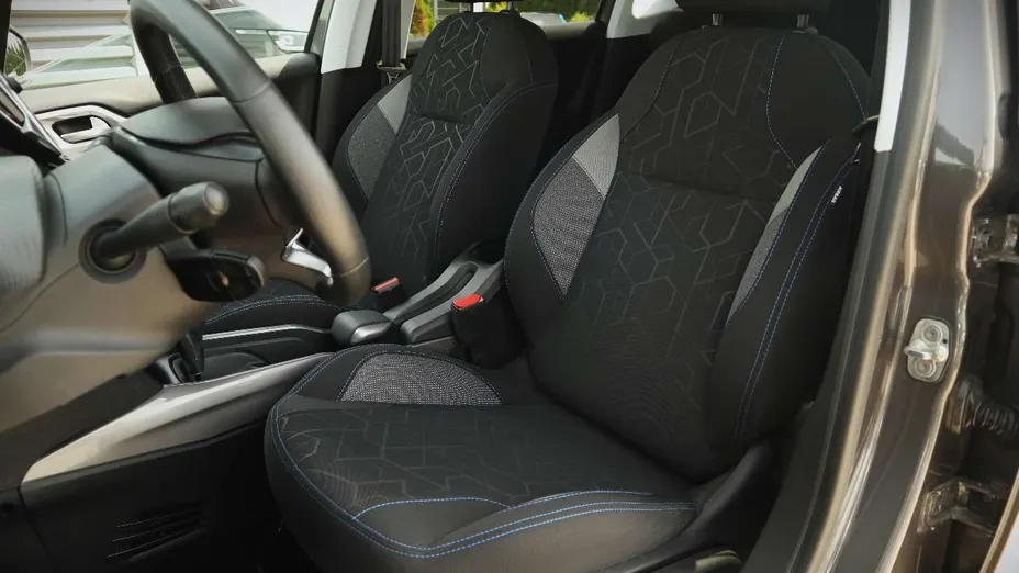 PEUGEOT 2008 -