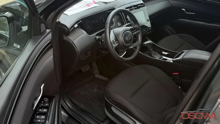 HYUNDAI Tucson -