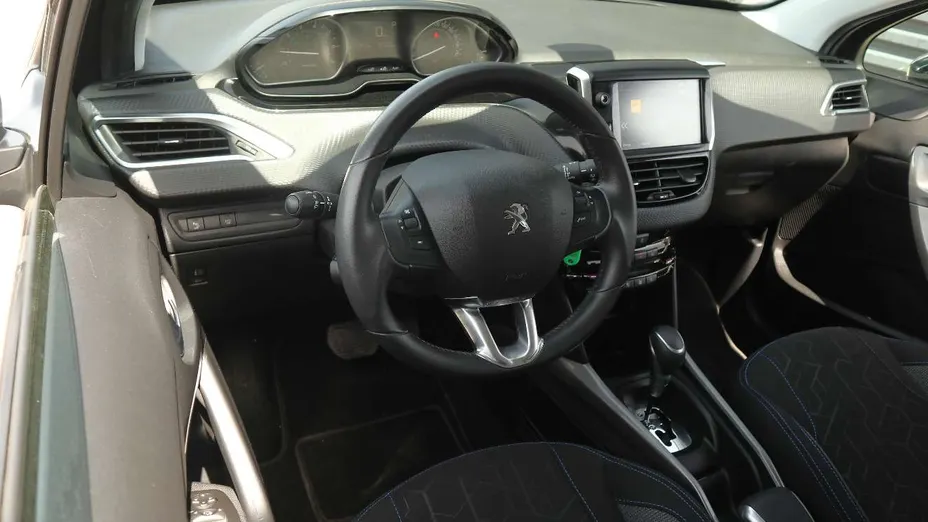 PEUGEOT 2008 -