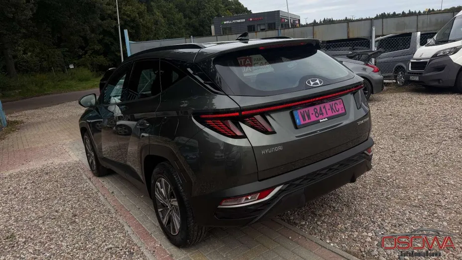 HYUNDAI Tucson -