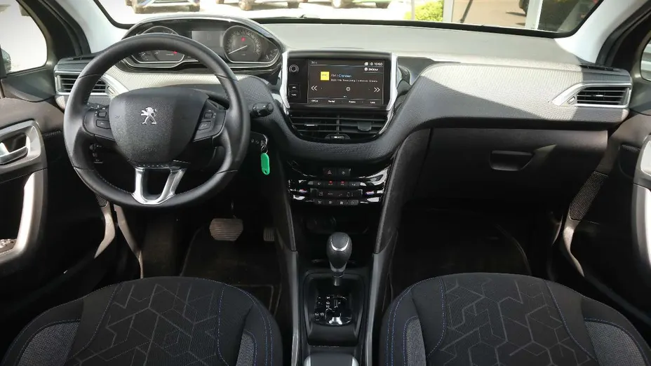 PEUGEOT 2008 -