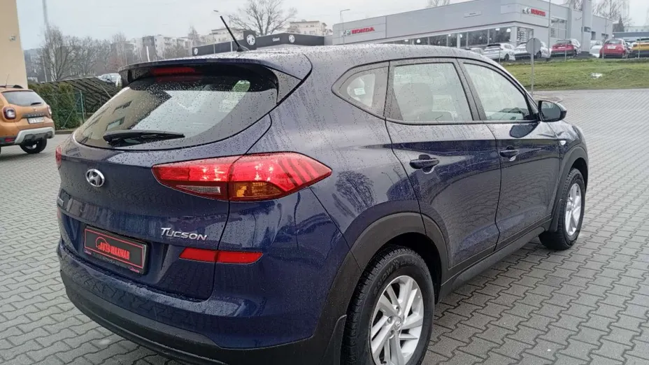 HYUNDAI Tucson -