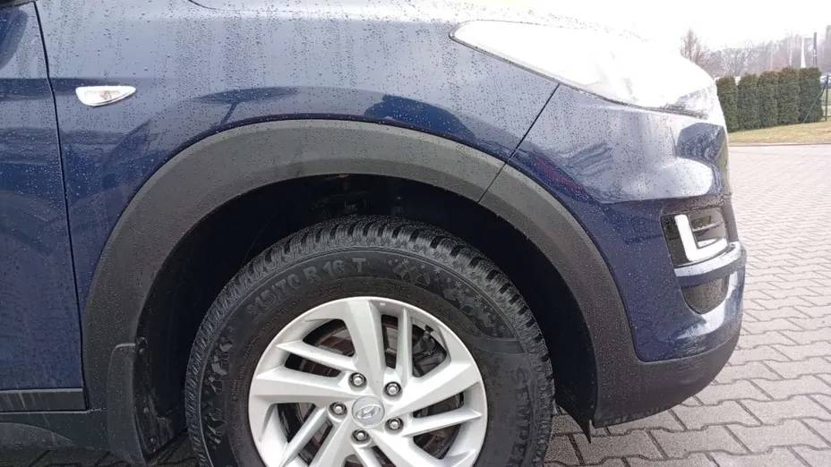 HYUNDAI Tucson -