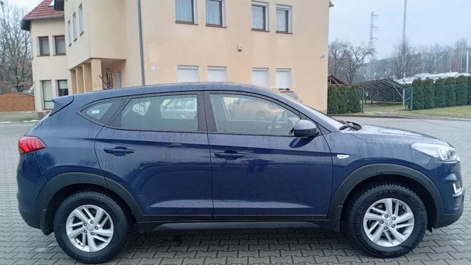 HYUNDAI Tucson -