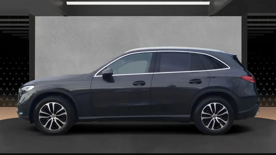 MERCEDES-BENZ GLC -