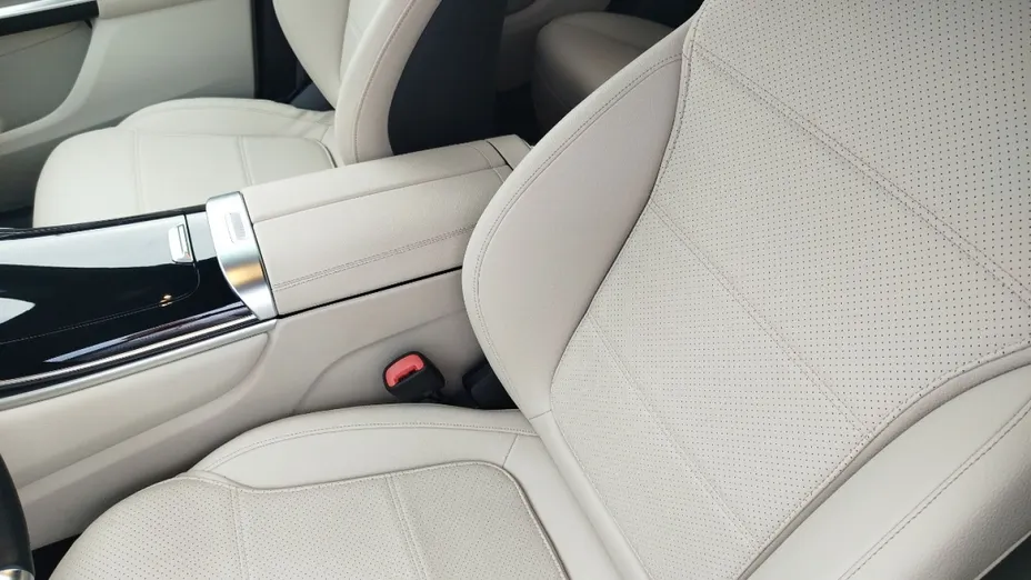 MERCEDES-BENZ GLC -