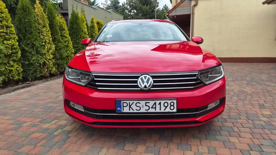 VOLKSWAGEN Passat -