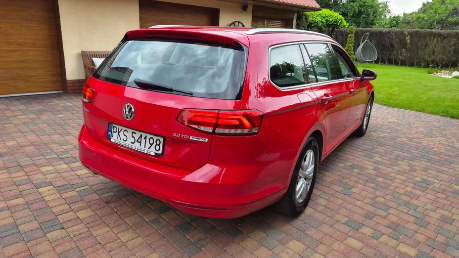VOLKSWAGEN Passat -