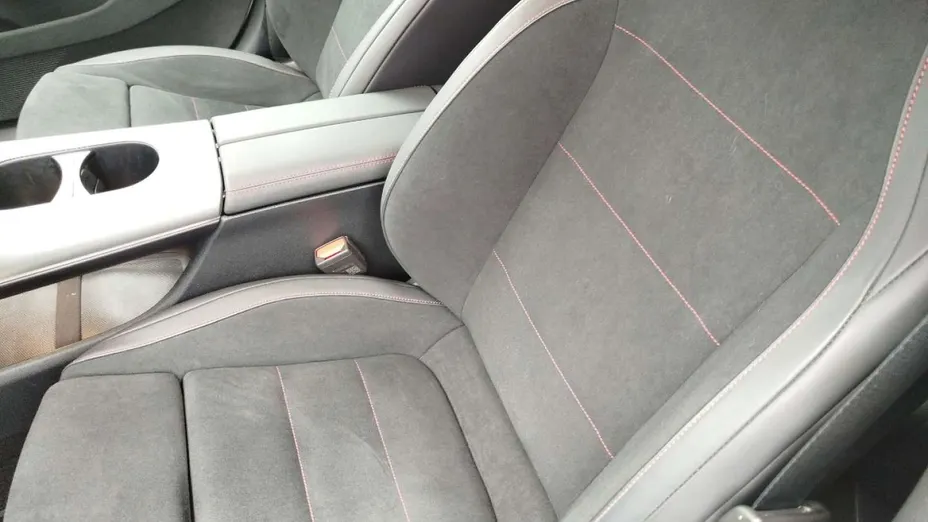 MERCEDES-BENZ CLA -
