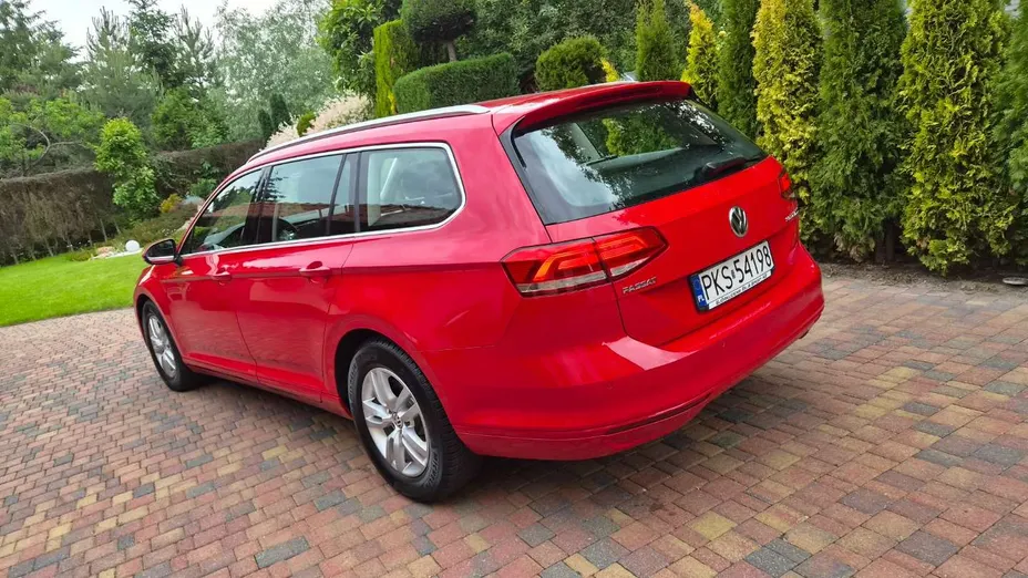 VOLKSWAGEN Passat -