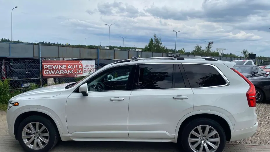 VOLVO XC90 -