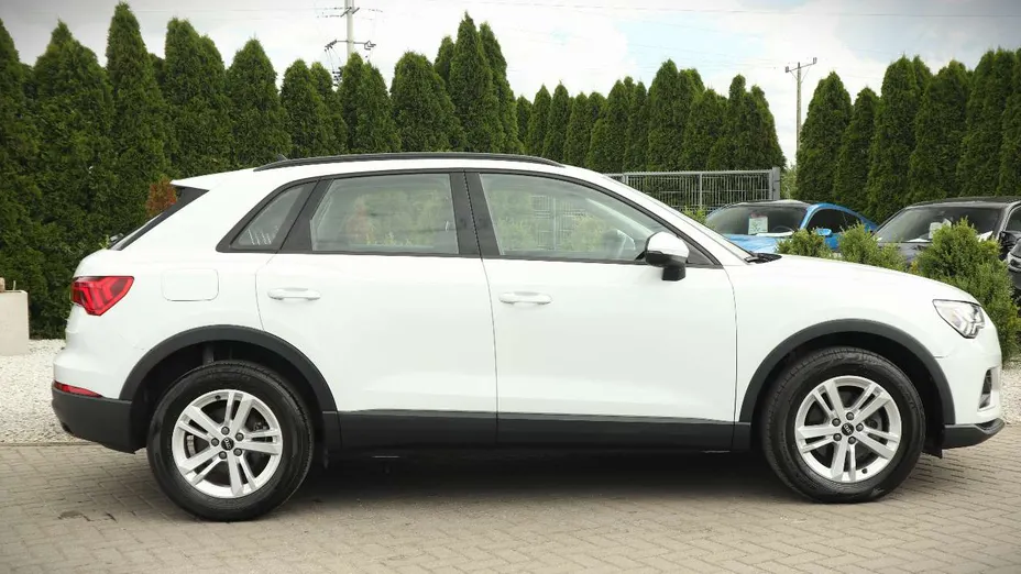AUDI Q3 -