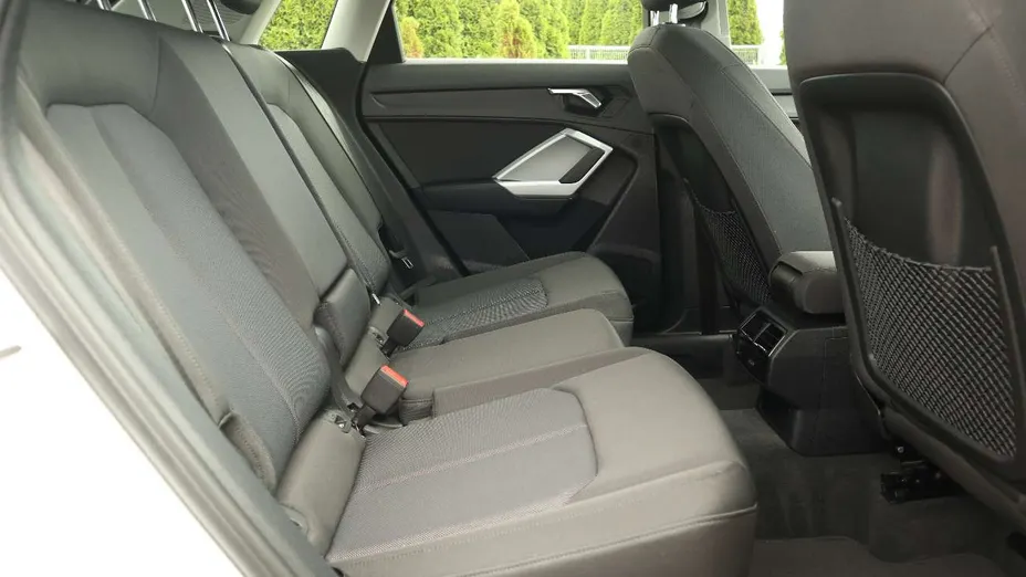 AUDI Q3 -