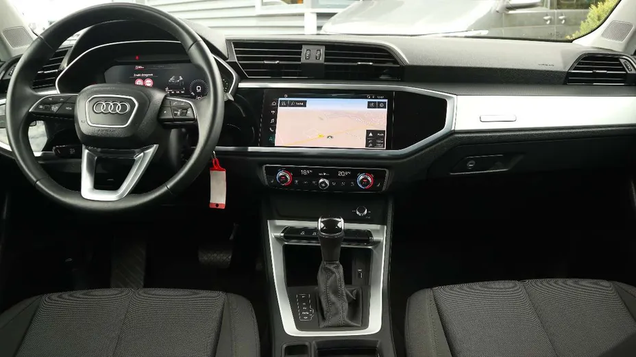 AUDI Q3 -