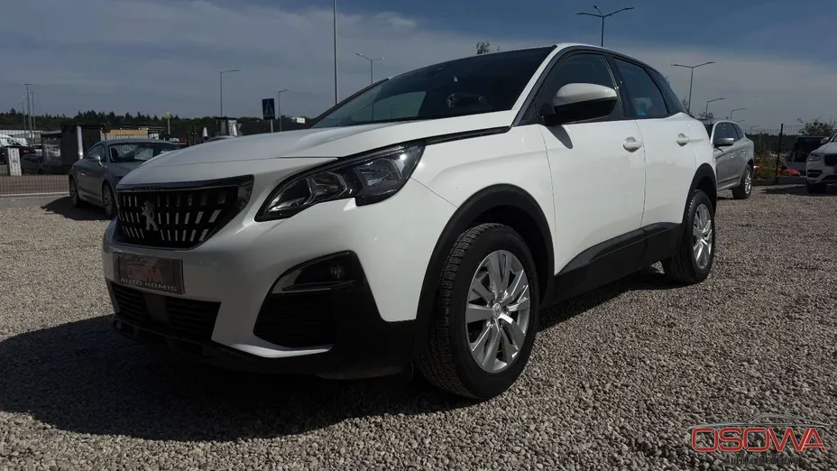 PEUGEOT 3008 -