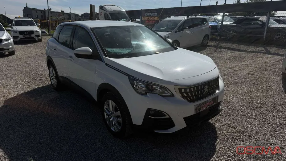 PEUGEOT 3008 -