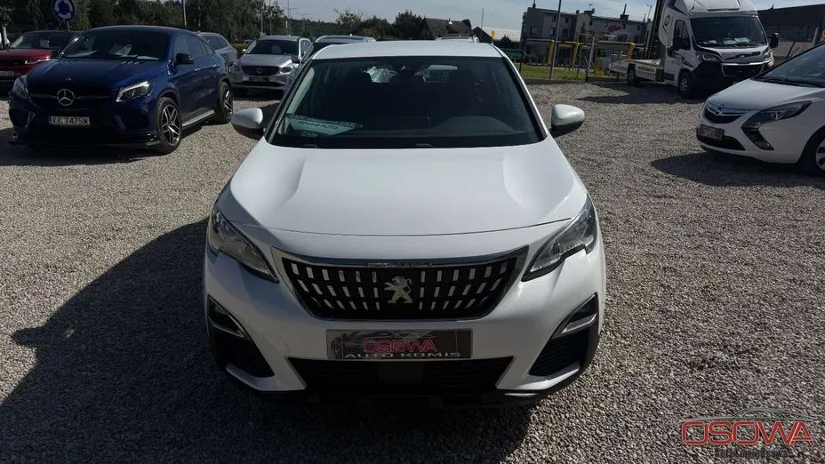 PEUGEOT 3008 -