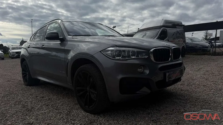 BMW X6 -