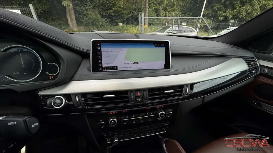 BMW X6 -
