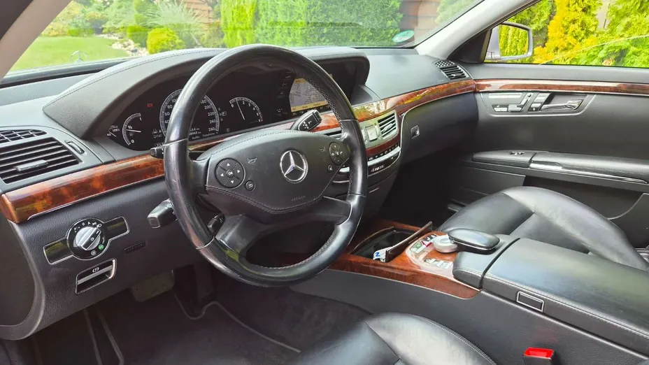 MERCEDES-BENZ S Klasa -
