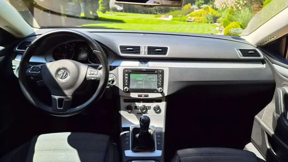VOLKSWAGEN Passat CC -