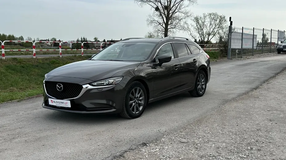 MAZDA 6 -