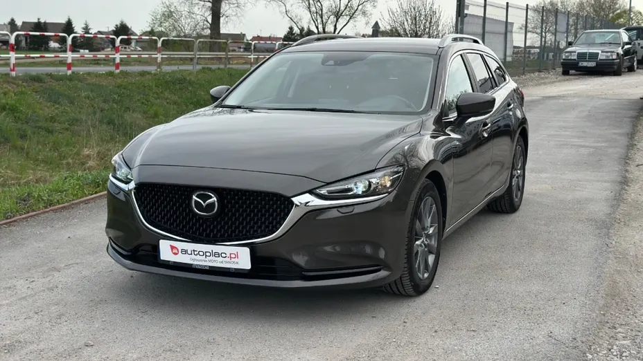 MAZDA 6 -