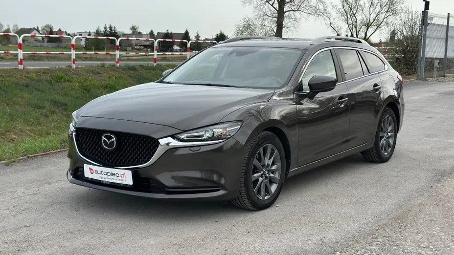 MAZDA 6 -