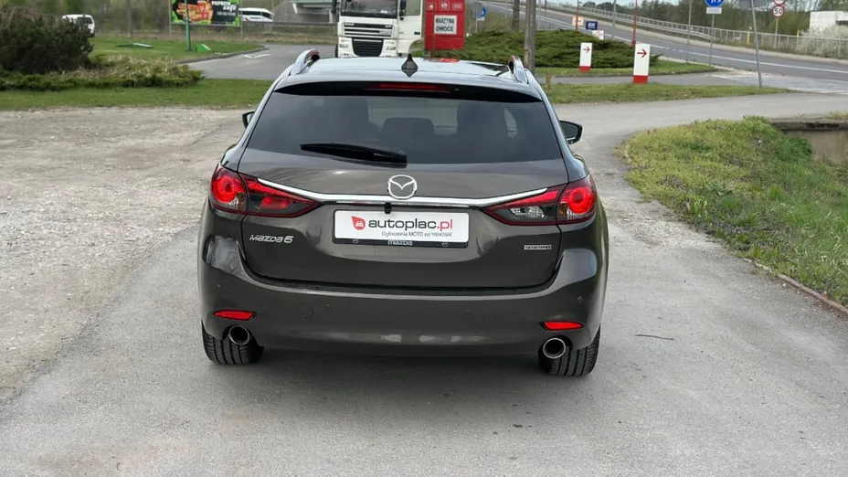 MAZDA 6 -