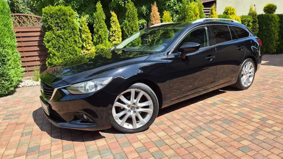 MAZDA 6 -