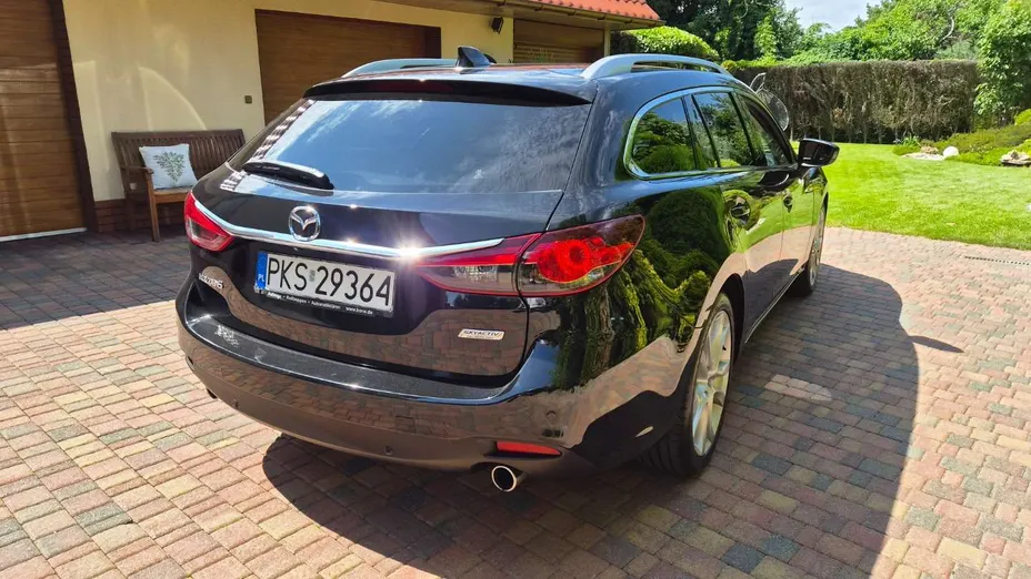 MAZDA 6 -