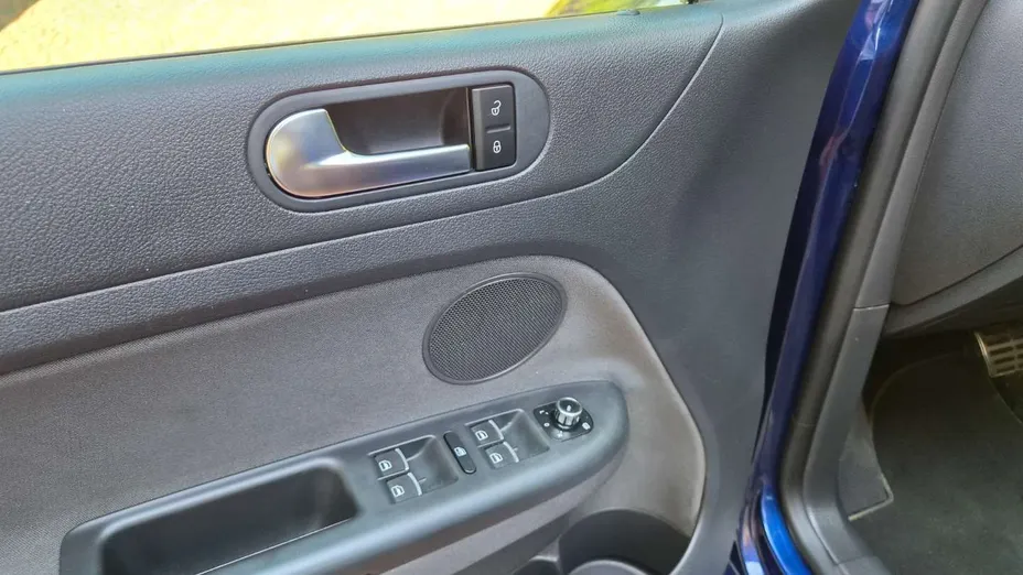 VOLKSWAGEN Golf Plus -