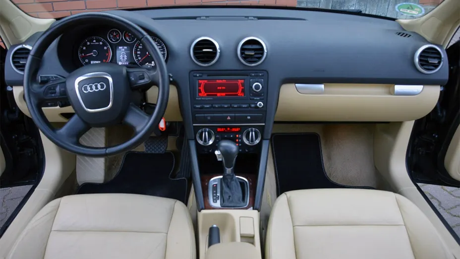 AUDI A3 -