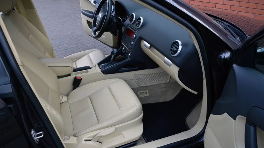 AUDI A3 -