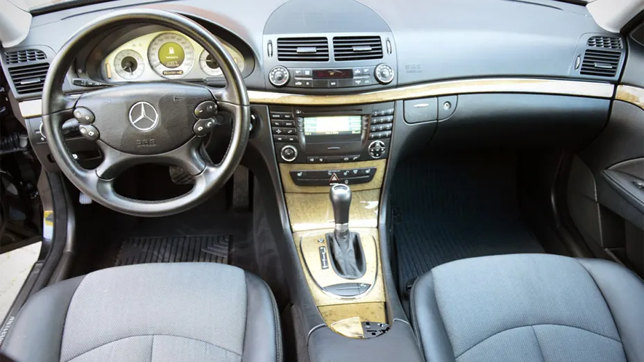 MERCEDES-BENZ E Klasa -
