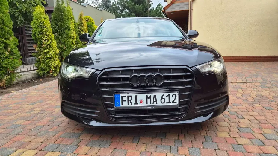 AUDI A6 -