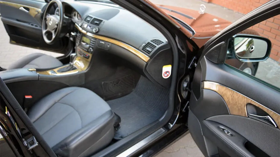 MERCEDES-BENZ E Klasa -