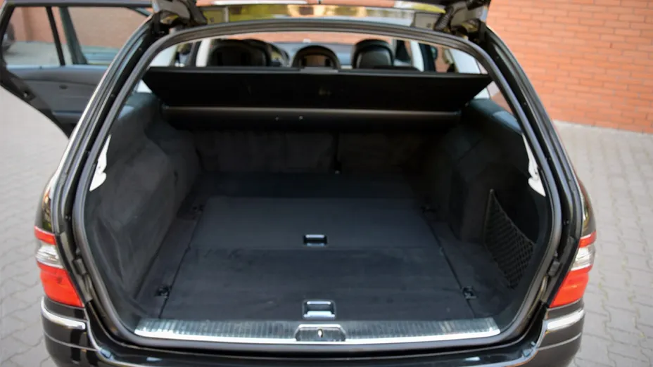 MERCEDES-BENZ E Klasa -