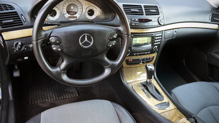 MERCEDES-BENZ E Klasa -