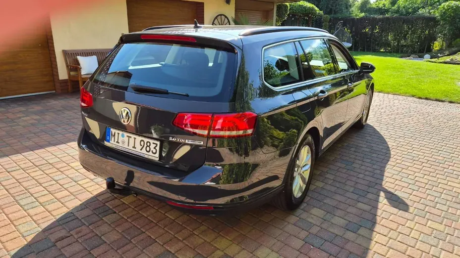 VOLKSWAGEN Passat -