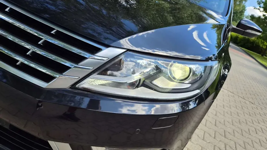 VOLKSWAGEN Passat CC -