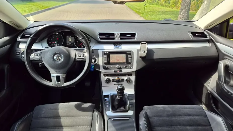 VOLKSWAGEN Passat CC -