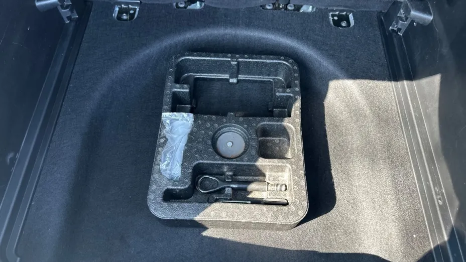 JEEP Compass -