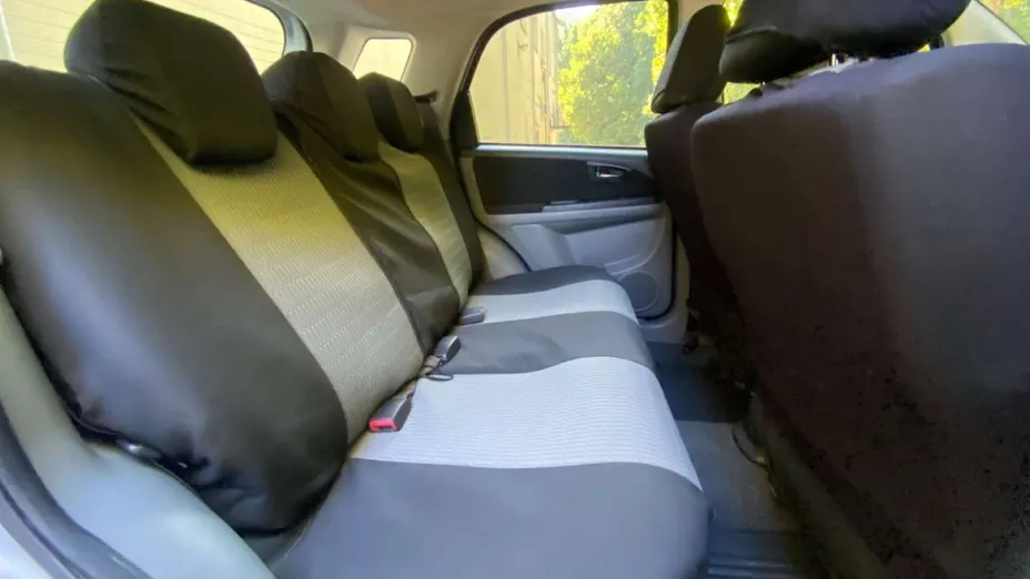 SUZUKI SX4 -