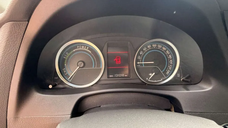TOYOTA Auris -